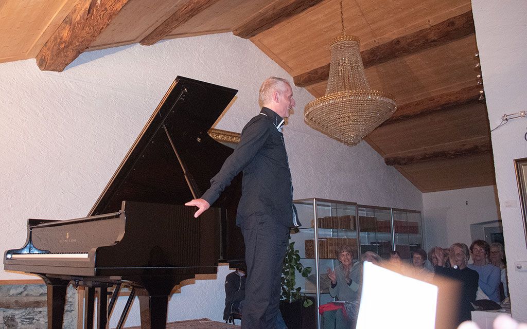 _DSC0083.jpg Res 7293 0f97d66cca2e714dcf0330bfbaf3f395