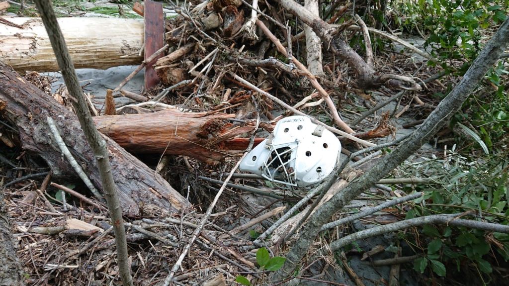 casco bianco.jpg Res 7430 2dce3cf5fe2d143dd399e011cd5015f9