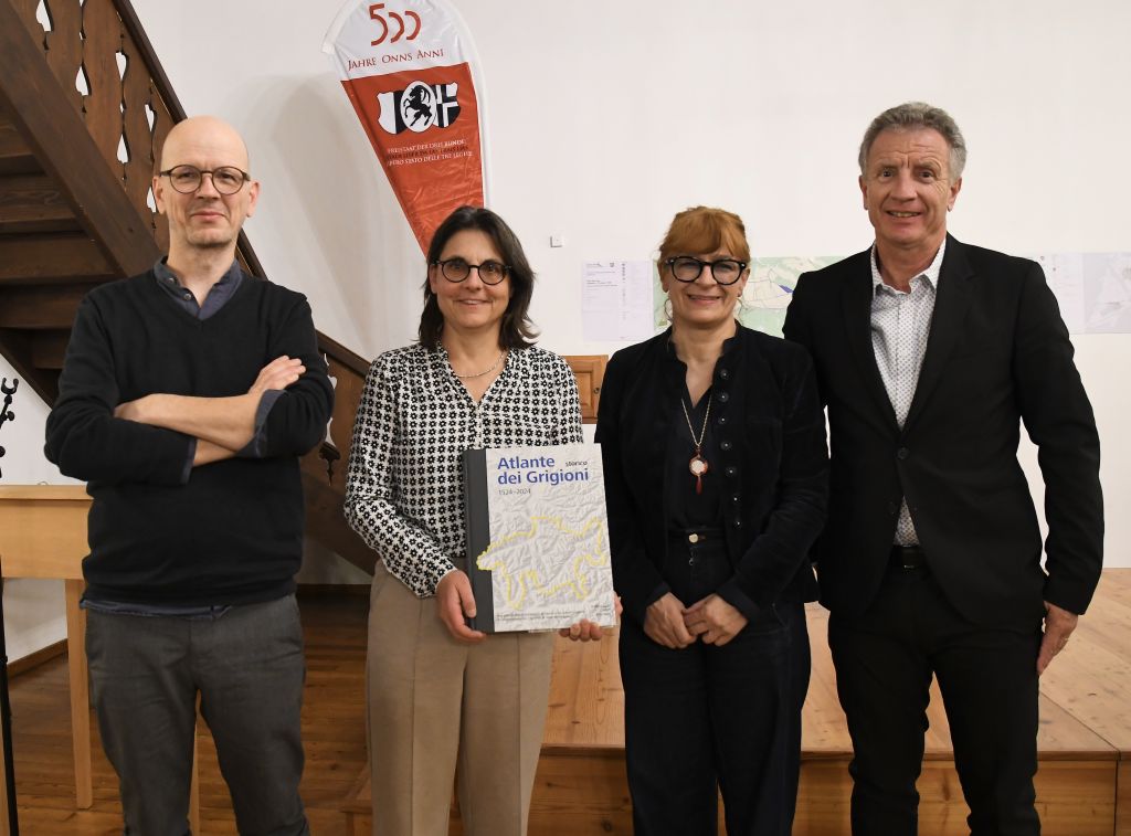 DSC_7716.jpeg Res 7469 8512608eab87c1ef310cd710691ed701