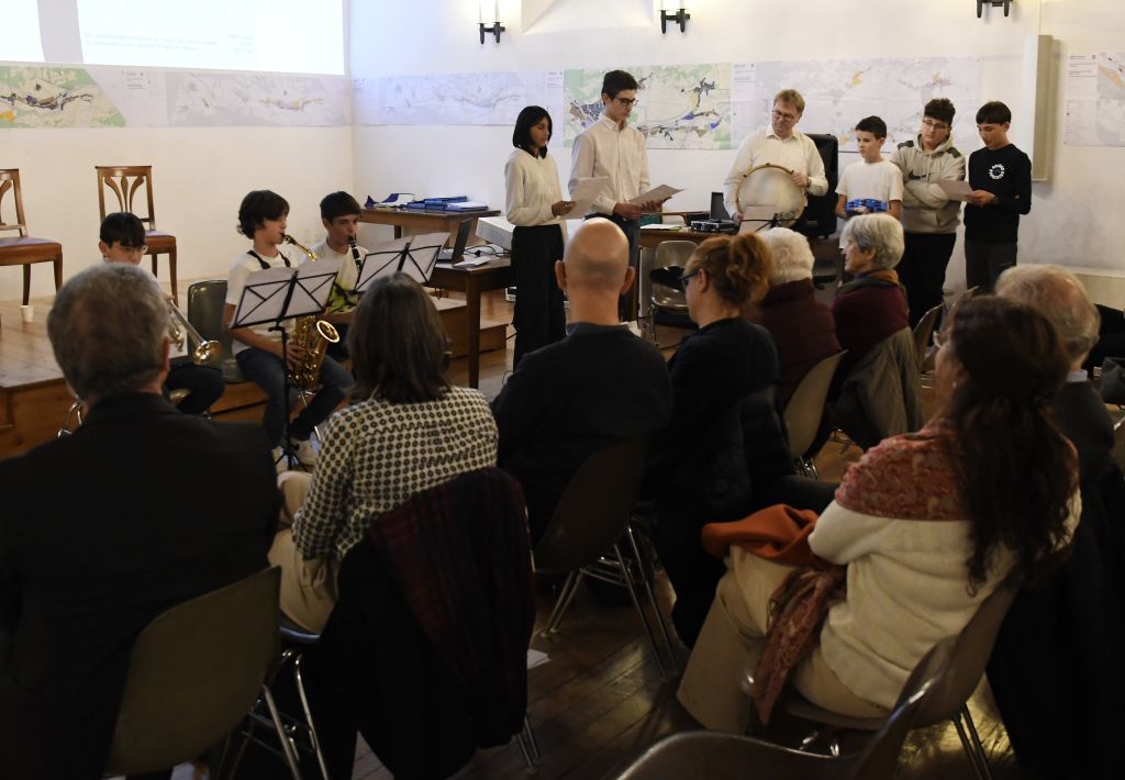 DSC_7692.jpeg Res 7469 D10ff81781404e8bd41deb099c1189fd