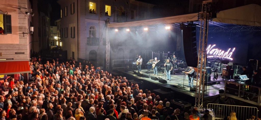 Band_Nomadi_in_Poschiav_2025©Urs_Oskar_Keller_2025_CH-8597_Landschlacht_20250503_212340.jpg Res 7878 D8b56d7cce0f7d772c0fadbbeb90edd7