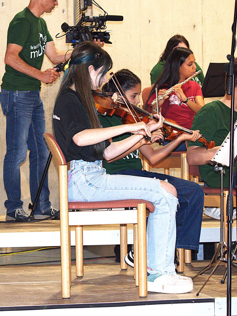 _DSC0028.jpg Res 8074 6a785b36facaab3ab9f341bd89706a96