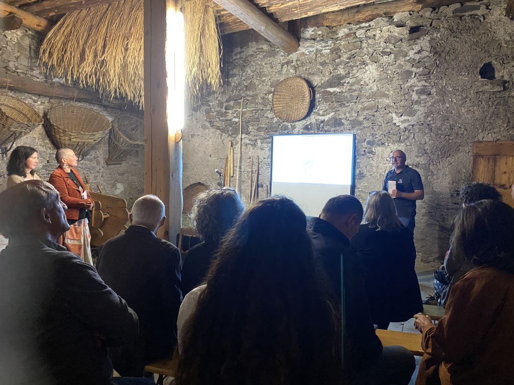 IMG_5385.jpeg Res 8096 488e6c8095013b46f2ca8775b2552ec4