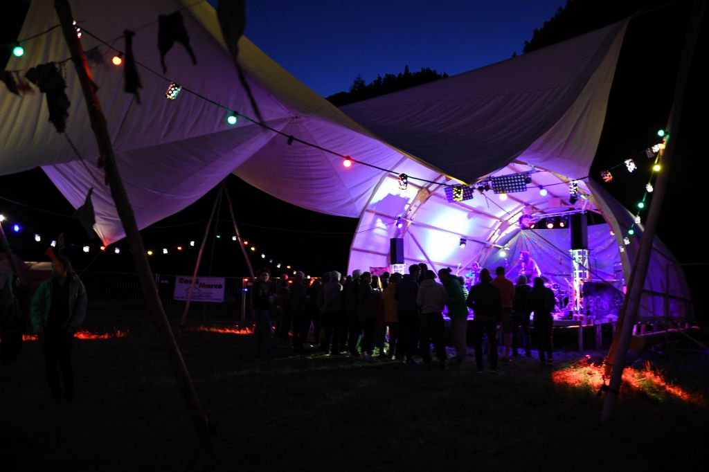 DSC_3789.jpg Res 809 7a4ea523cbae17767809ce16f9154000