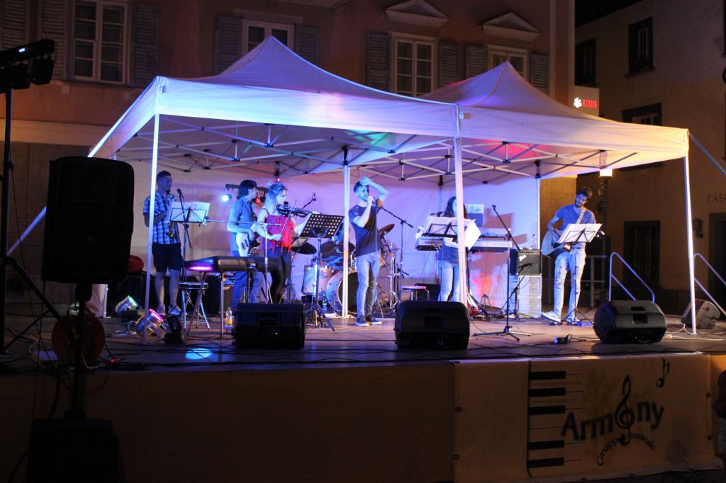 IMG_1922.jpg Res 983 30cc9b173c5142277b437826fc3ad9ff