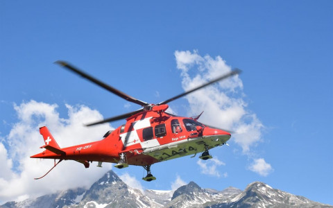 Vicosoprano: pilota di parapendio si è schiantato Vicosoprano: pilota di parapendio si è schiantato