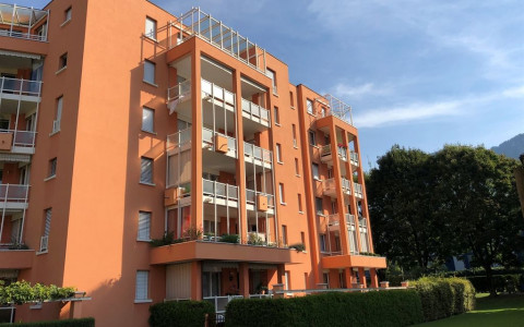 Grave bimbo di sei anni caduto da balcone a Igis Grave bimbo di sei anni caduto da balcone a Igis