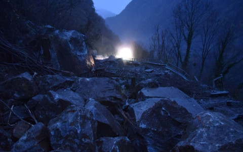 Grande frana sulla strada della Calanca