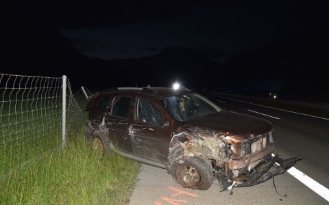 Senza patente scappa dopo incidente