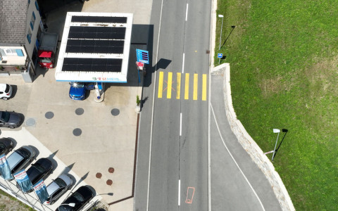 San Carlo: ragazza investita su strisce pedonali San Carlo: ragazza investita su strisce pedonali