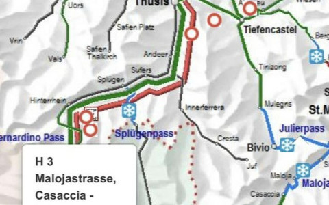 Strada del Maloja innevato da Casaccia/Silvaplana