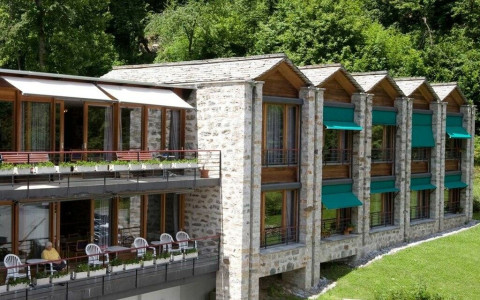 Contagi al CSB: «Ma non ci sono casi gravi»