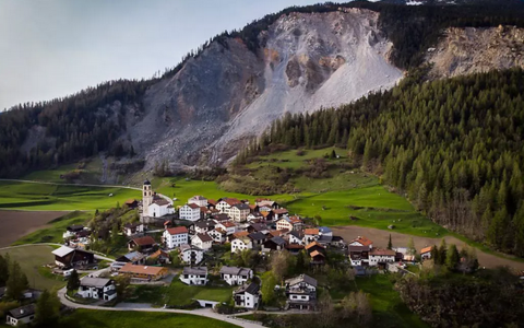 Brienz, 40 mln per evitare scivolamento a valle Brienz, 40 mln per evitare scivolamento a valle