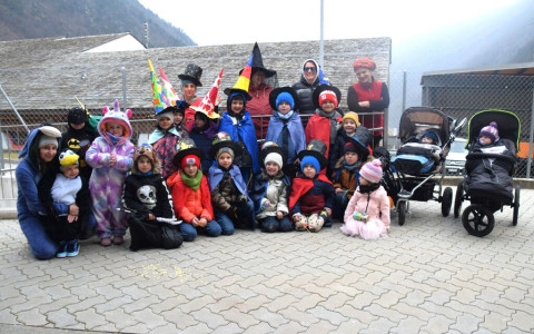 Maghi e fatine per le vie di Brusio