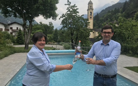 È tornata l'acqua minerale della Val Bregaglia