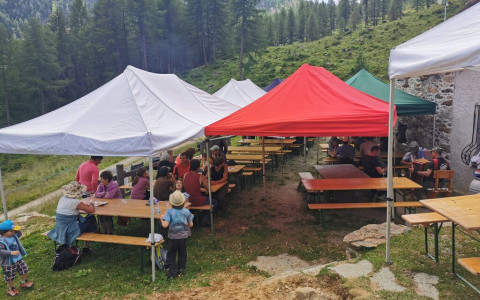 Che festa alla Capanna Anzana