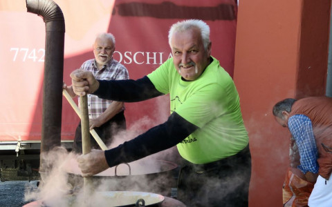 Raduno di Maggiolini all'Ospizio Bernina
