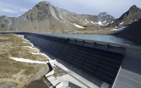 Axpo presenta il 2° impianto solare a Ilanz