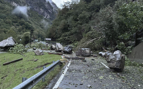 Chiusura della strada della Val Calanca
