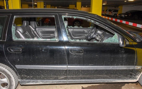 Coira: atti vandalici su auto e treni