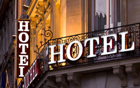 Crollo storico dei pernottamenti in Svizzera Crollo storico dei pernottamenti in Svizzera