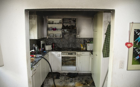 Incendio in cucina, due donne coinvolte