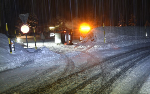 Strade innevate, più di dieci incidenti nei GR Strade innevate, più di dieci incidenti nei GR