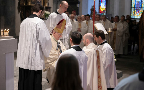 Don Matteo è sacerdote: le fotografie