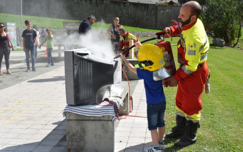 Porte aperte Corpo Pompieri Brusio: le foto
