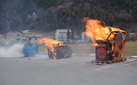 Terze superiori: bruciati i Pupoc da Marz!