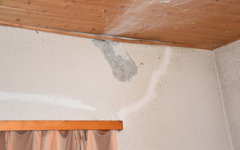 Mesolcina: incendio e due fulmini