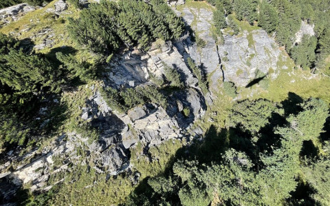 Caduta mortale per un cacciatore