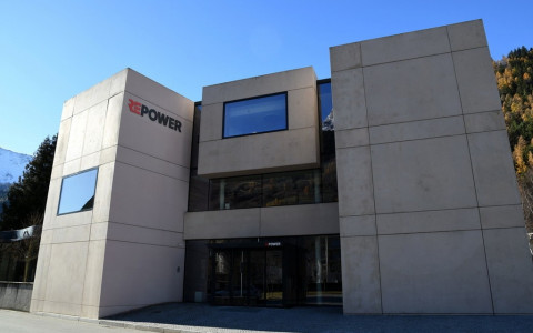 Il trading trascina Repower