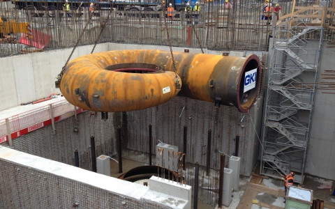 Una valanga blocca cantiere centrale sull'Inn