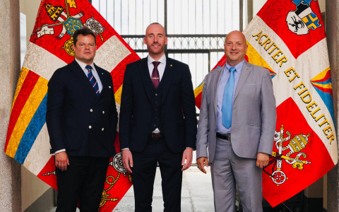 Una volta guardia, guardia per sempre Una volta guardia, guardia per sempre