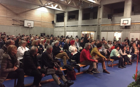 Sala piena a Grono per Carla Del Ponte