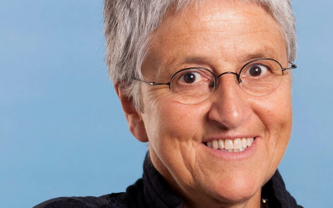 Silva Semadeni alla biblioteca di Samedan