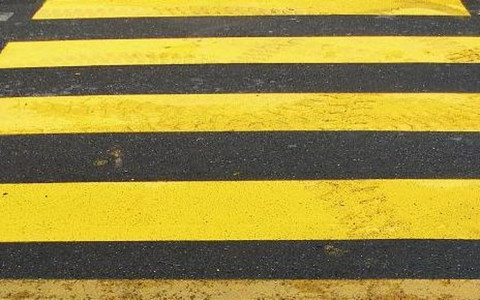 20enne investita sulle strisce a Samedan