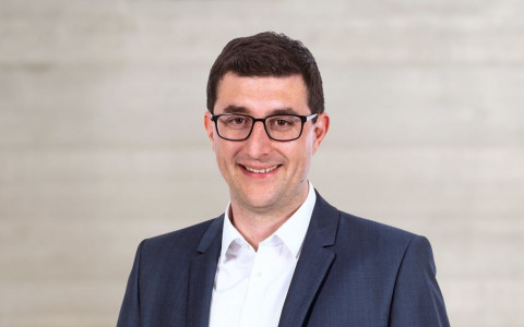 Membri PDC e PBD favorevoli alla fusione