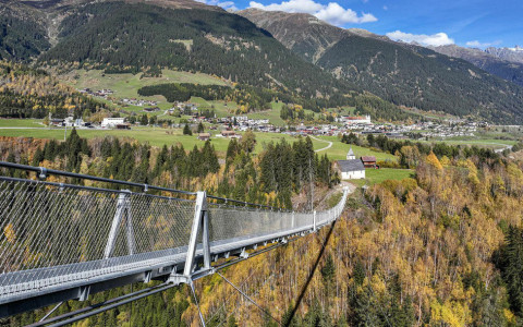 Inaugurato il ponte sospeso più lungo dei Grigioni
