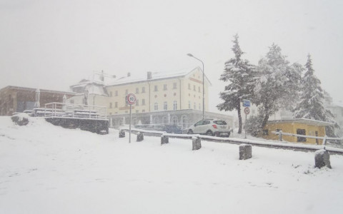 Elicottero per il trasporto da Plaun da Lej a Sils