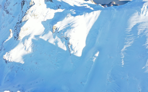 Sciescursionista ucciso da valanga a Bivio