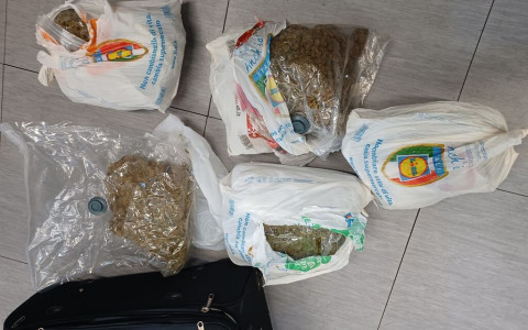 Sequestro di droga su un autobus a San Vittore