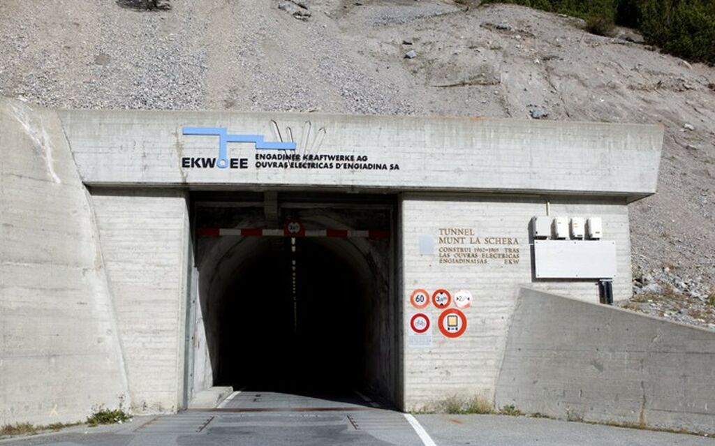 Tunnel Livigno 81848