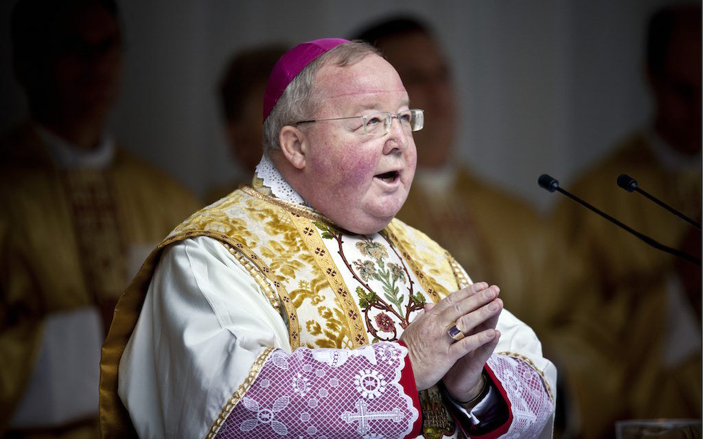 Vescovo Wolfgang Haas E0c2c